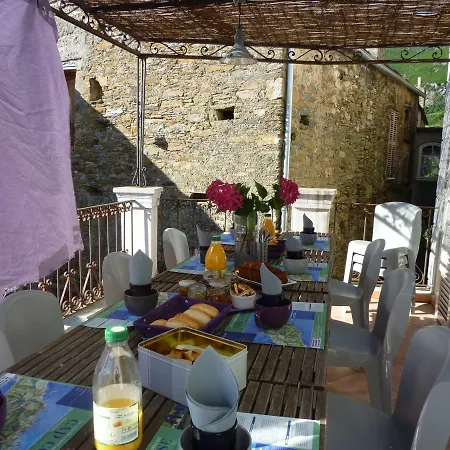 Casale Lucrezia Panzió Cagnano